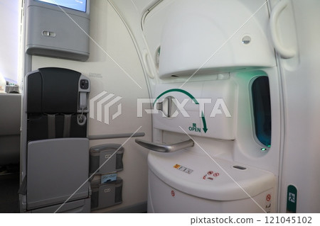 機艙門 121045102