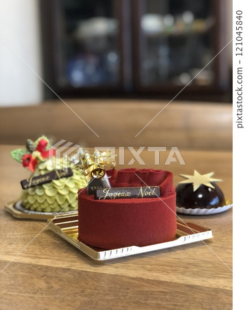 很多聖誕蛋糕 121045840