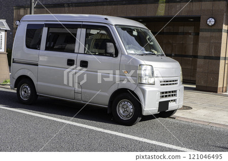 停放的輕型貨物（輕型貨車） 121046495