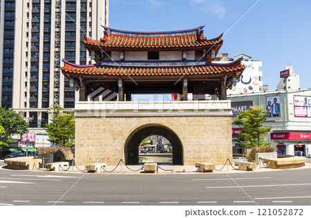 Building view of the Yin Hsi East Gate in Hsinchu City, Taiwan. Built in the 11th year of Yongzheng in the Qing Dynasty. 121052872