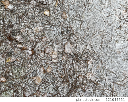 Fine snow texture on a flat surface 121053331