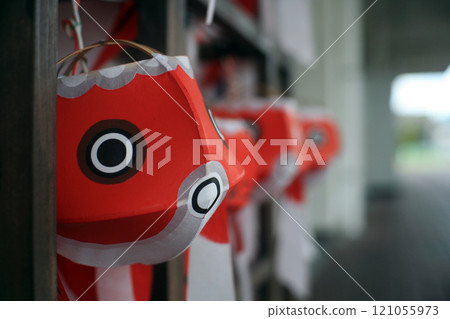 Goldfish lanterns at JR Yanai Station 121055973