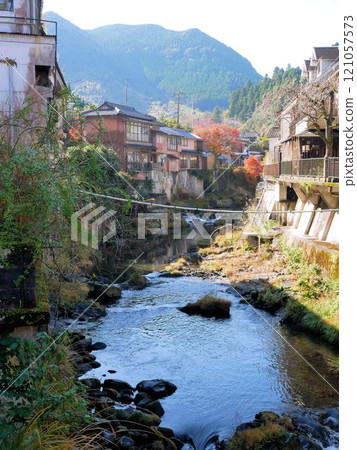 Yunotsuru Onsen and Yudegawa River in Autumn, Minamata City, Kumamoto Prefecture Yunotsuru Onsen and Yudegawa River in Autumn, Minamata City, Kumamoto Prefecture 121057573