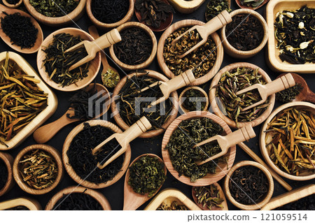 Colorful mix of tea varieties: red and black, green and white, oolong and herbal 121059514