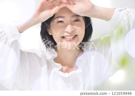 Beauty middle women 121059946