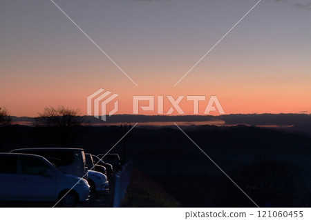 A drive through the highlands at sunrise 121060455