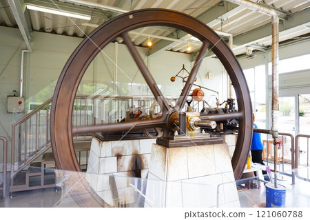 Tomioka Silk Mill Former Tomioka Silk Mill Brunat Engine Restoration Machine Working Exhibition Facility Horizontal Single Cylinder Steam Engine 121060788