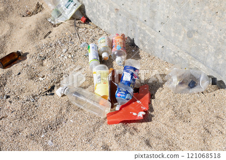 Marine trash 539 Marine trash 539 121068518