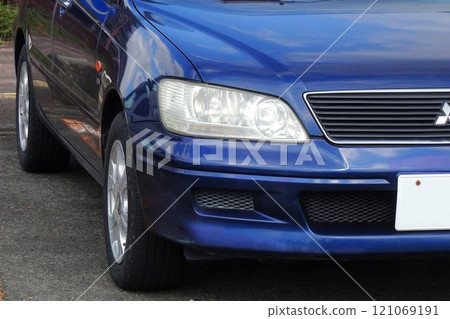 Car image: Mitsubishi Lancer Cedia front mask 121069191