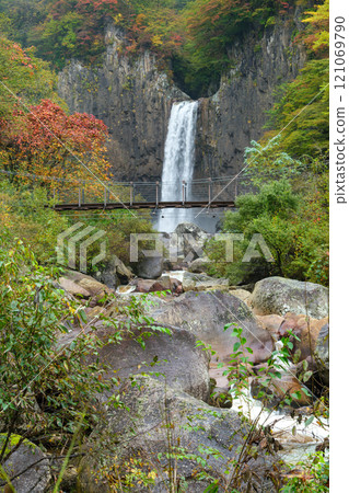 納埃納瀑布穀 121069790