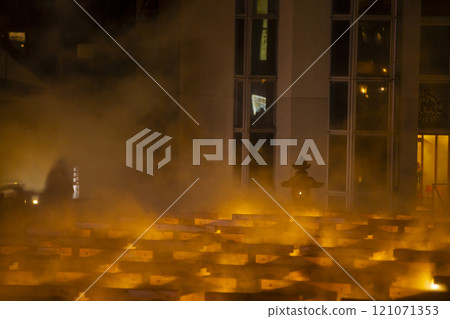 群馬縣草津町草津溫泉湯畑風景 121071353