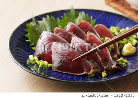 Seared bonito Seared bonito 121071535