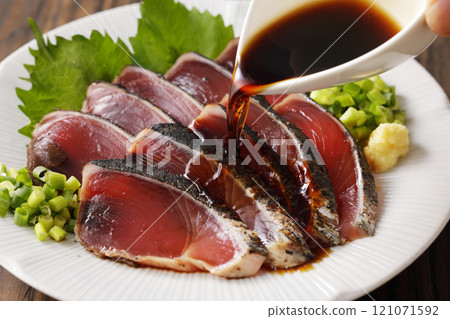 Seared bonito Seared bonito 121071592