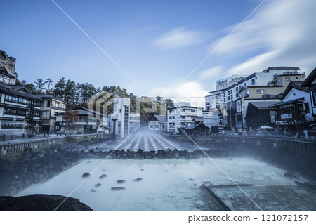 群馬縣草津町草津溫泉湯畑風景 群馬縣草津町草津溫泉湯畑風景 121072157