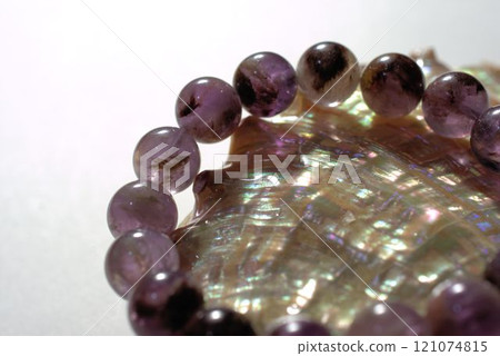 能量石水晶與貝殼紫水晶 121074815
