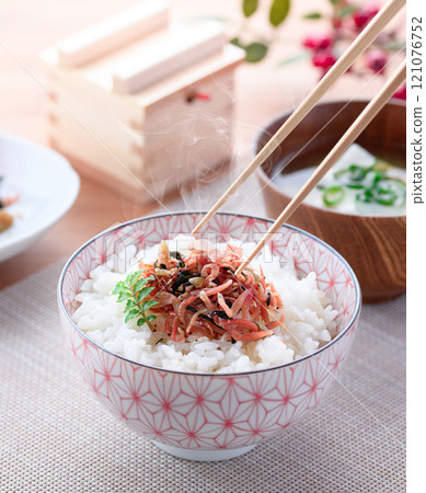 Chirimenjako 配李子米飯 121076752