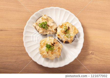 Shiitake mushrooms and tuna mayonnaise Shiitake mushrooms and tuna mayonnaise 121077002