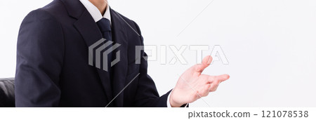 Businessman making a proposal (stock photo) 121078538