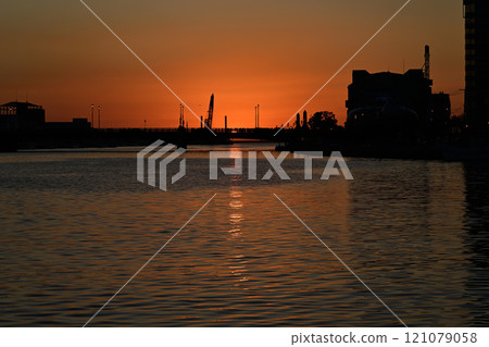 Nusamai Bridge and the sunset 121079058