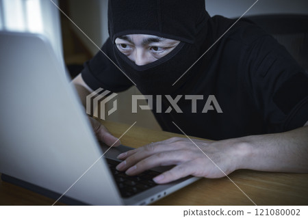 Hacker image 121080002