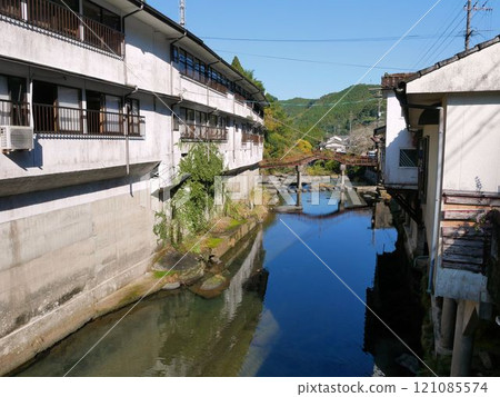 湯之鶴溫泉和湯手川的舊街景（熊本縣水俁市） 121085574