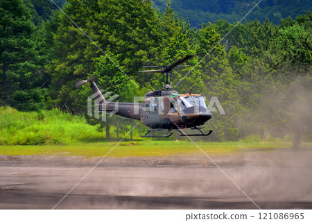 Chubu, Japan Ground Self-Defense Force, Fuji School Commemorative Event, UH-1H/J utility helicopter preparing to land, Oyama Town, Shizuoka Prefecture (1) Chubu, Japan Ground Self-Defense Force, Fuji School Commemorative Event, UH-1H/J utility helicopter preparing to land, Oyama Town, Shizuoka Prefecture (1) 121086965