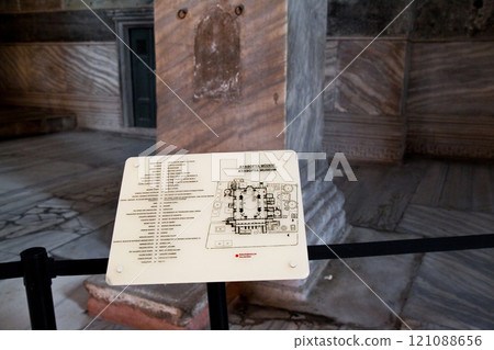 Hagia Sophia is a museum, historical basilica and mosque in Istanbul. It was built by the Byzantine Emperor Justinianus, for 532-537 in Istanbul. Photo shooting 14 june 2020 121088656