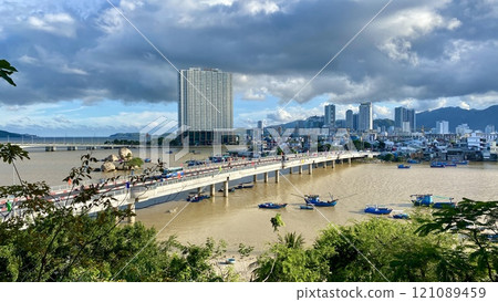 Panorama of the Cai River in Nha Trang city 121089459