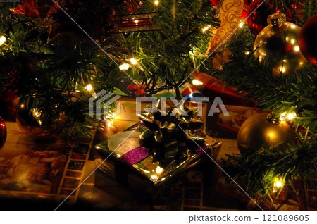 Christmas Tree with Ornaments and Lights Christmas Tree with Ornaments and Lights 121089605
