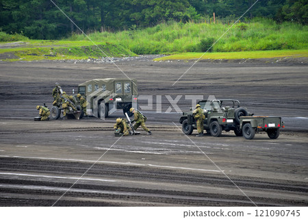 Chubu, Japan Ground Self-Defense Force, Fuji School Commemorative Event, 120mm and 81mm mortars hitting enemy tanks, Oyama Town, Shizuoka Prefecture (2) Chubu, Japan Ground Self-Defense Force, Fuji School Commemorative Event, 120mm and 81mm mortars hitting enemy tanks, Oyama Town, Shizuoka Prefecture (2) 121090745