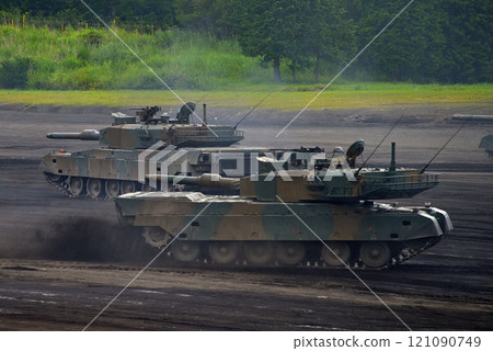 中部/陸上自衛隊/富士派紀念活動/撤退時仍將砲塔指向敵人的90式坦克/靜岡縣小山町(1) 中部/陸上自衛隊/富士派紀念活動/撤退時仍將砲塔指向敵人的90式坦克/靜岡縣小山町(1) 121090749