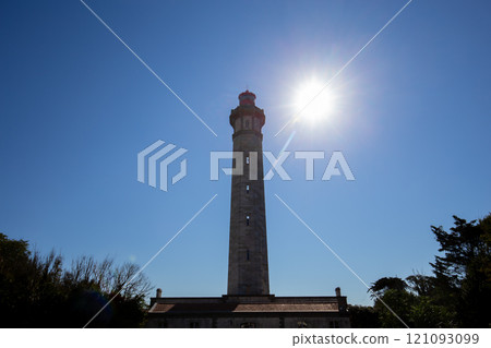 Phare des baleines, whale lighthouse,  ile de Re island, france 121093099