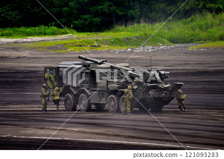Chubu, Ground Self-Defense Force, Fuji School Commemorative Event, New Type 19 Wheeled Self-Propelled 155mm Howitzer, Oyama Town, Shizuoka Prefecture Chubu, Ground Self-Defense Force, Fuji School Commemorative Event, New Type 19 Wheeled Self-Propelled 155mm Howitzer, Oyama Town, Shizuoka Prefecture 121093283