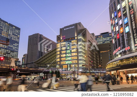 大阪站聖誕彩燈（大阪市北區梅田） 121095082