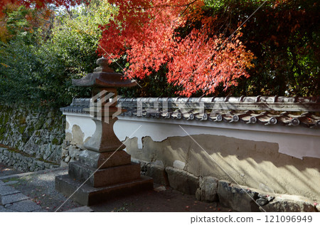 滋賀縣大津坂本 比叡房山、地源堂賞楓 滋賀縣大津坂本 比叡房山、地源堂賞楓 121096949