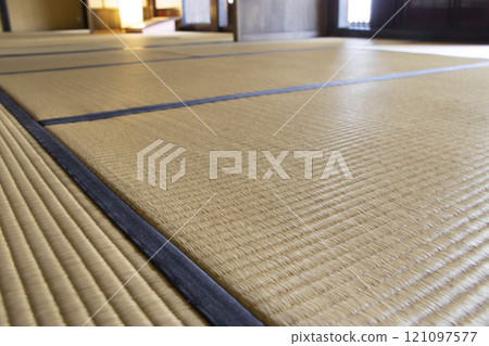 榻榻米日式房間 121097577