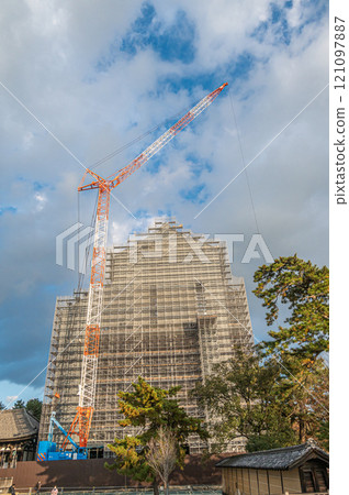 Kofukuji Temple Five-Story Pagoda Undergoing Preservation and Repair Work, Nara City 121097887