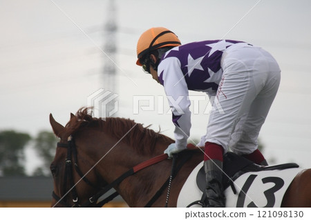 賽馬場景 進入主賽馬場場景 121098130