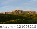 雲平未開發地區的黃昏 121098218