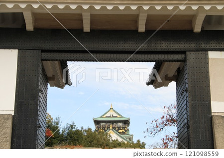 大阪城公園,秋葉色彩繽紛 大阪城公園,秋葉色彩繽紛 121098559