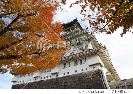 大阪城公園,秋葉色彩繽紛 大阪城公園,秋葉色彩繽紛 121098594