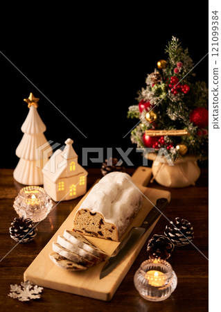 Stollen	 121099384