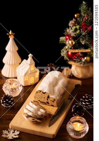 德式聖誕蛋糕 德式聖誕蛋糕 121099385