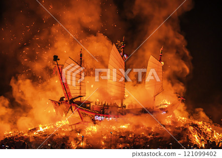 The burning of the king boat The burning of the king boat 121099402