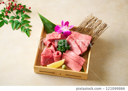 Assorted Japanese beef for yakiniku Assorted Japanese beef for yakiniku 121099866