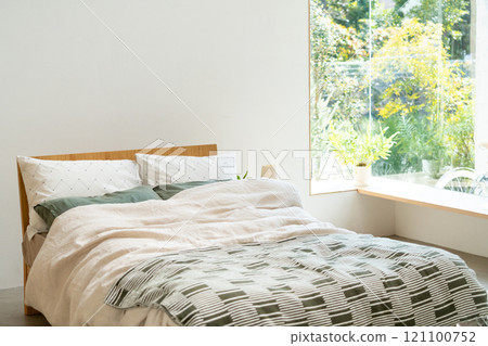 Bedroom interior image 121100752
