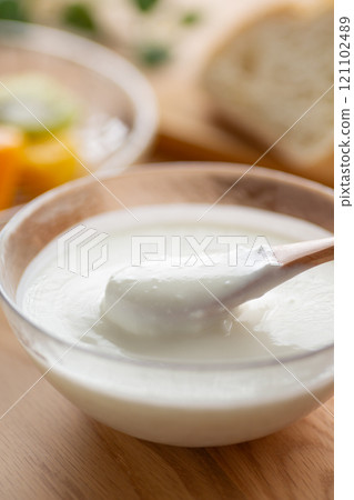 Plain yogurt and fruit Plain yogurt and fruit 121102489