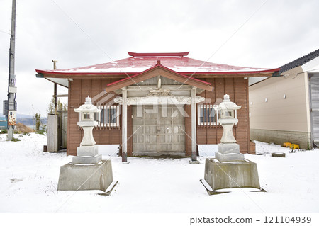 拍攝北海道江差町檜山神社境內的冬季風景 121104939