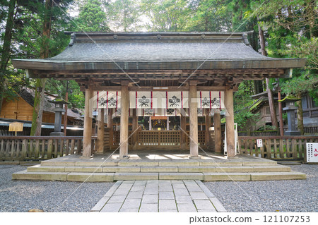 [Suwa Taisha Kamisha Honmiya] Miyayama, Nakasu, Suwa City, Nagano Prefecture 121107253