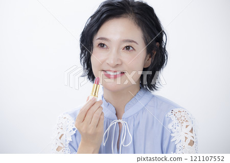Beauty Women's portraits 121107552
